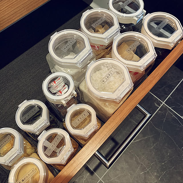 茅乃舎だし,ワンタッチキャニスター,調味料収納,P TOUCH CUBE,Pタッチキューブ,収納,収納ラベル,リノベーション,エクレアキッチン,アイランドキッチン,オーダーキッチン,Kitchen MIkaの部屋