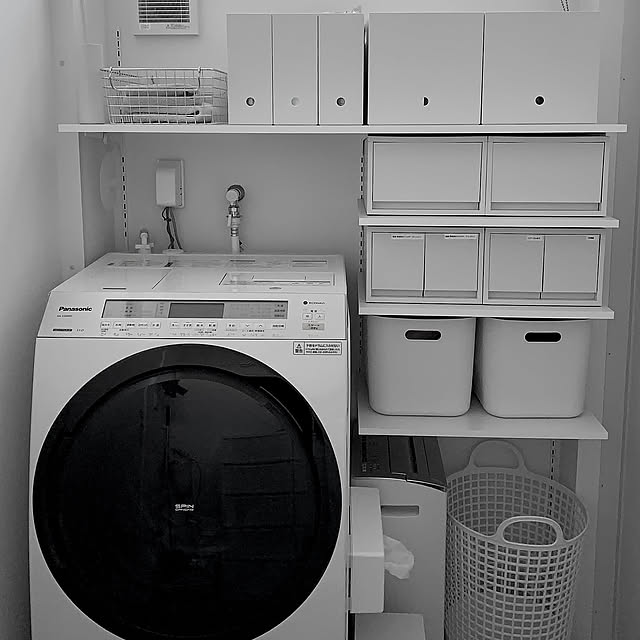 DIY,Instagramやってます,小さなお家,28坪の家,脱衣所 棚,白い家,脱衣所 DIY,小さな脱衣所,脱衣所,ナフコ,マキタ掃除機,脱衣所収納棚,フレディレック,無印ファイルボックスワイド,脱衣所可動棚,チャンネルサポート,脱衣所改造計画,無印ファイルボックス,無印良品 miniyorina_ouchiの部屋
