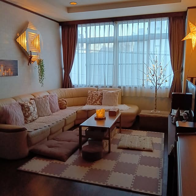 Lounge,ブラウンインテリア,北欧,北欧雑貨,冬,雑貨,クッション,イケア,ニトリ,イベント参加,みて頂きありがとうございます♡,白樺ツリー,間接照明,照明,北欧インテリア,北欧雑貨のある暮らし,北欧リビング mikeの部屋