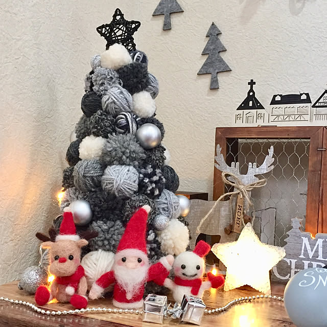 My Desk,雪だるま❤︎,トナカイ❤︎,サンタさん❤︎,Xmas♡,ポンポンツリー手作り♬,羊毛フェルト♡﻿,ハンドメイド,いいね、フォローに感謝です.｡.:*♡,フォローに感謝♪,いつもいいね！押し逃げごめんなさい,ダイソー nonの部屋