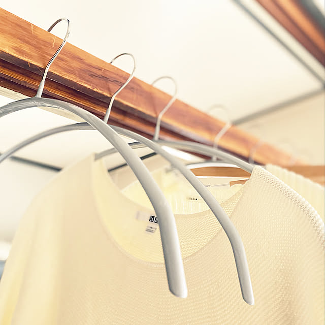百均,アーチ型ハンガー,ハンガー,ダイソー,部屋干し,かもい,団地　賃貸,団地,UR賃貸,団地でもあきらめない,畳の部屋に住んでます,和室,団地の鴨居,On Walls mikabom5の部屋