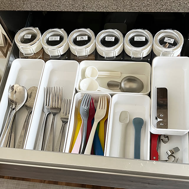 ニトリ,積み重ねが出来るカトラリートレーNブラン,積み重ねトレー,フレッシュロック,整理トレー Nブラン,引き出し収納,My Shelf troisの部屋