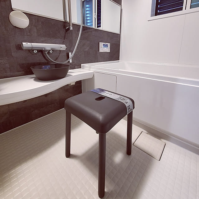 Bathroom,シンプル,お風呂グッズ,レック,建売住宅,ブラック,LIXILのお風呂,LIXILアライズ　お風呂,LIXILアライズ,お風呂椅子,お風呂桶 momonokiの部屋