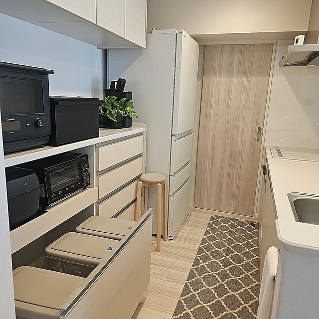 Kitchen,キッチンのゴミ箱,一人暮らし,シンプルな暮らし,シンプルな生活,象印のある暮らし Pokoの部屋