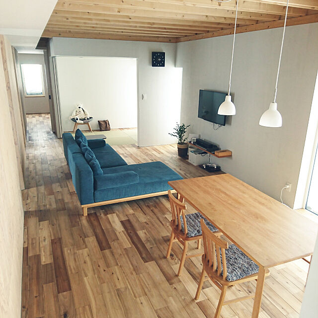 Lounge,田舎暮らし,平屋,北海道の冬,SIEVE,ルイスポールセン,無垢の床,アカシア Renkaの部屋