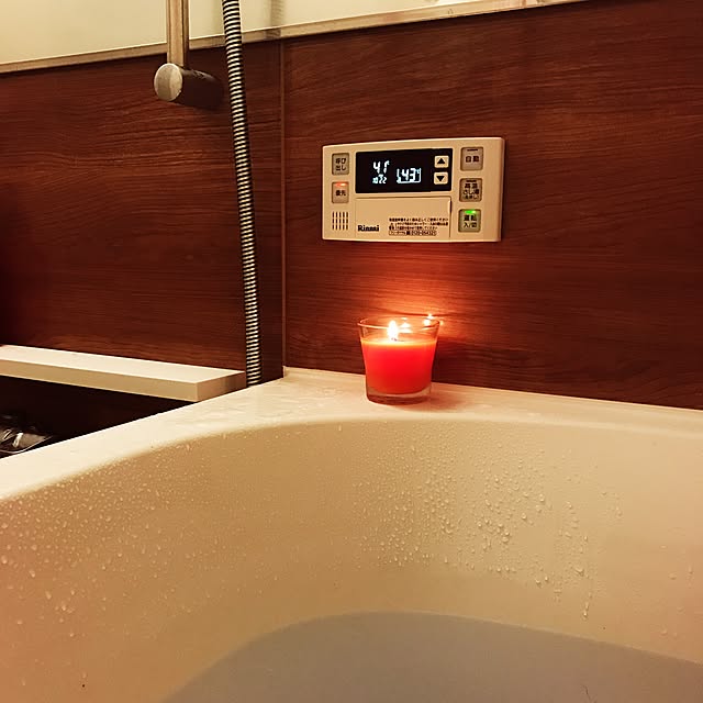 Bathroom,シンプル,賃貸でも可愛く♪,賃貸インテリア,かわいいもの♡,アロマキャンドル,新築マンション,大人可愛いインテリア♡,ホワイトインテリア,シンプル 白,ナチュラル,一人暮らし,賃貸,大人女子,キャンドルホルダー,新築,雑貨,賃貸マンション popoloの部屋