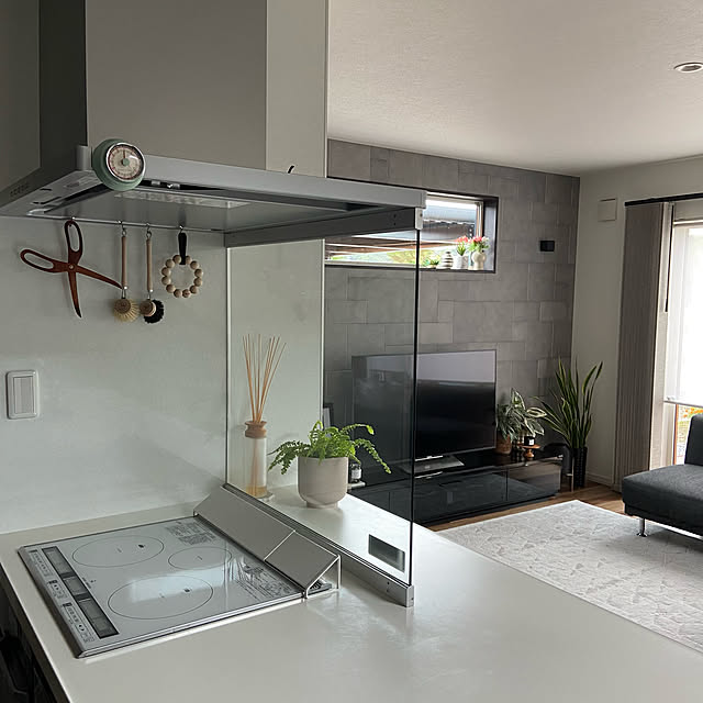 エコカラット,ZARAHOME,レデッカーブラシ,ヴェルソデザイン,日立IH,RoomClipショッピング,グレーインテリア,hmhome,RoomClip運営チームの皆様に感謝♡,タチカワブラインド,ホテルライクに憧れる,シンプルな暮らし,グリーンのある暮らし,シンプルモダン,モノトーンインテリア,観葉植物のある暮らし,海外インテリアに憧れる,メルシーユー,LIXILキッチン,Kitchen kahomeの部屋