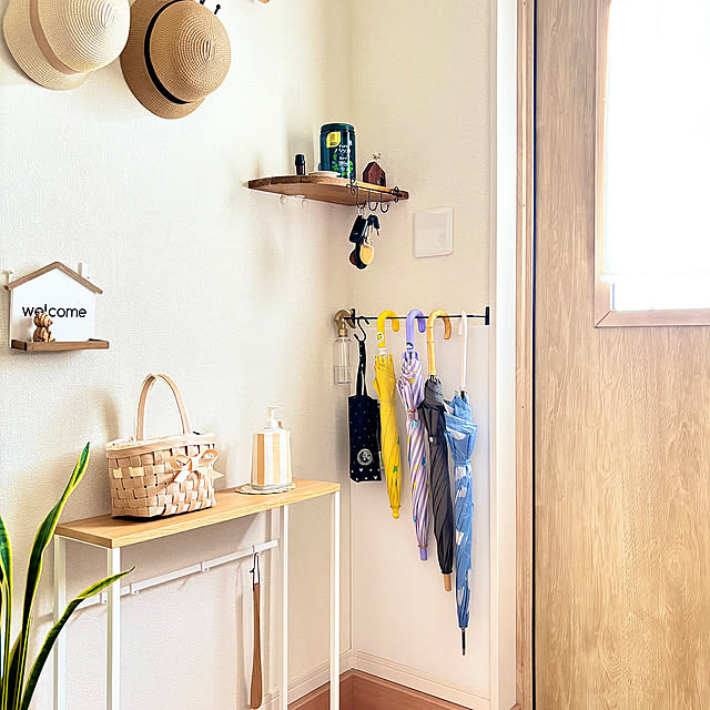 Entrance,傘の置き場所,salut!,建売住宅,こどものいる暮らし,DIY,アイアンバー,セリア namiの部屋