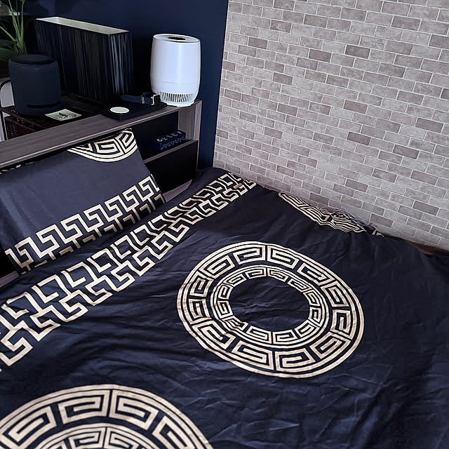 Bedroom,充電ステーション,遠藤照明 スタンドライト,遠藤照明,空気清浄機,temuの布団カバーセット,TEMU購入品,幾何学模様,ホテルライク aureaの部屋