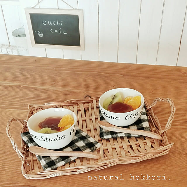 My Desk,カフェ風インテリアを目指して,ナチュラルホッコリ目指してます♡,ギンガムチェック部♡,プッチンプリン,ナチュラルフレンチ,いいね、フォロー本当に感謝です♡,ナチュラルキッチンかごトレ－,studio clip の食器,黒板の文字が消えかけてる(^o^;),板壁,コメントお気遣いなく♡,お家カフェ sunnyの部屋