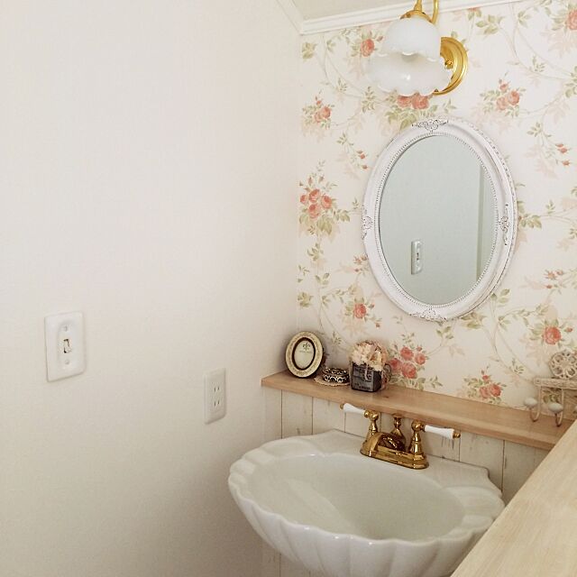 Bathroom,サラグレース,花柄壁紙,ディスプレイ,フレンチカントリー,シャビーシック,フレンチ keikoの部屋