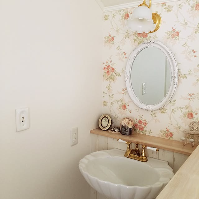 Bathroom,サラグレース,花柄壁紙,ディスプレイ,フレンチカントリー,シャビーシック,フレンチ keikoの部屋