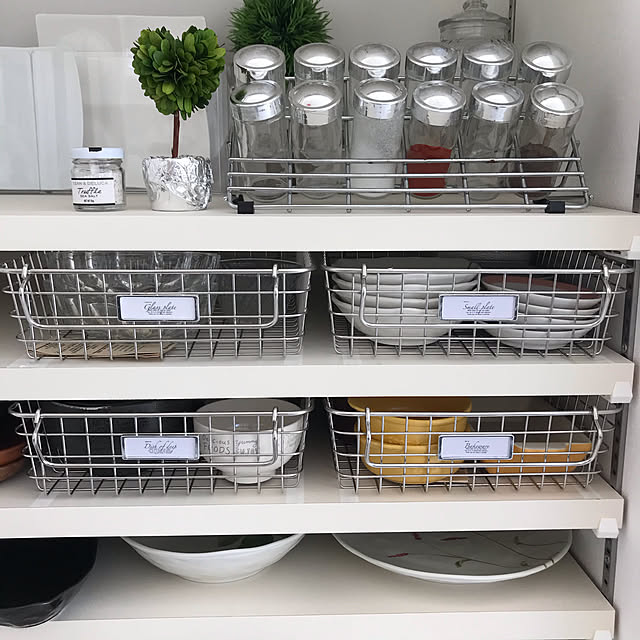 名札プレート,スパイスラック,食器収納,シルバーグレー,キッチン,シンプルな暮らし,無印良品,キッチン収納,ワイヤーバスケット,扉の中,open the door,My Shelf chiiの部屋