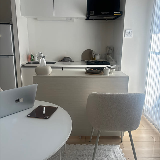 Lounge,カウンターテーブル,カウンターキッチン,キッチン,キッチン収納,キッチンDIY,韓国っぽ,韓国フレンチ,ナチュラル,椅子,テーブル,リビング,ホワイトインテリア,韓国ナチュラル,おうちご飯 ninaの部屋