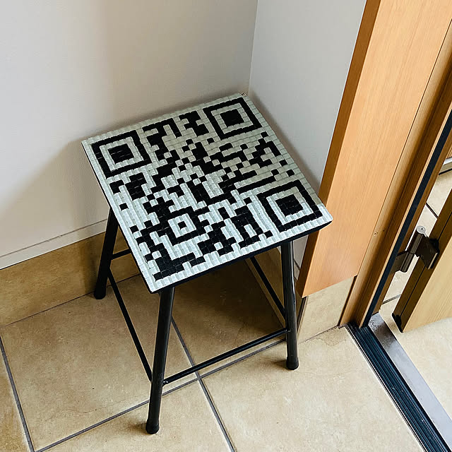 Entrance,椅子,アートのある暮らし,ハンドメイド,DIY,100均,椅子 スツール runmalgoの部屋