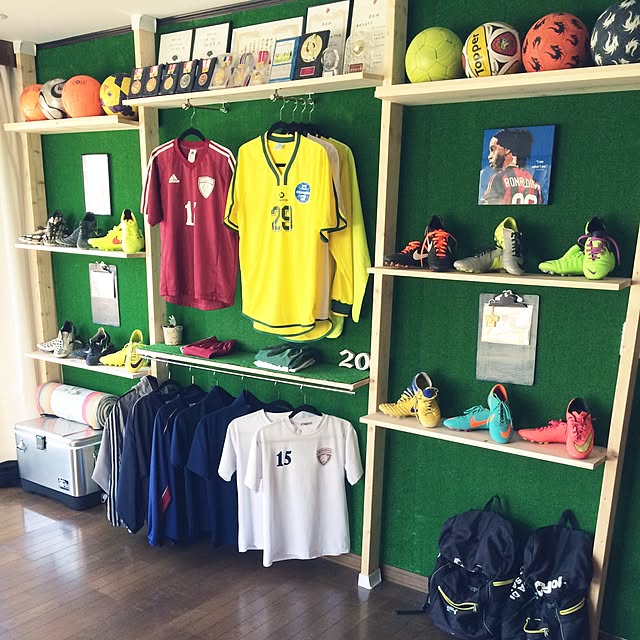 人工芝,ディアウォール,収納,子供部屋,nike,サッカー息子 Megumiの部屋