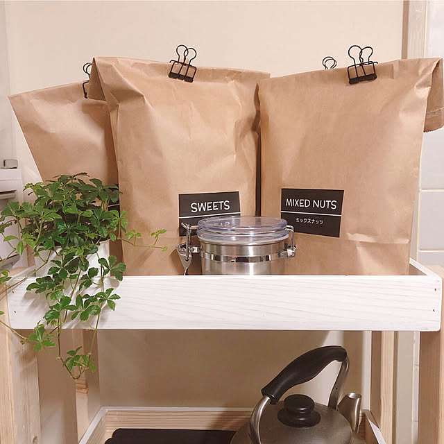 Kitchen,お菓子収納,団地,米袋,ラベル作り初心者,賃貸でも楽しく♪,団地 賃貸,キッチンワゴンDIY,こどものいる暮らし,RoomClip mag掲載ありがとうございます,お菓子入れ b4Nの部屋