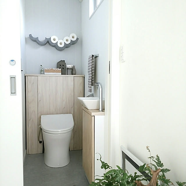 Bathroom,DIY,ハンドメイド,グレー,トイレットペーパーホルダー,雲形,ストック補充 mi-の部屋