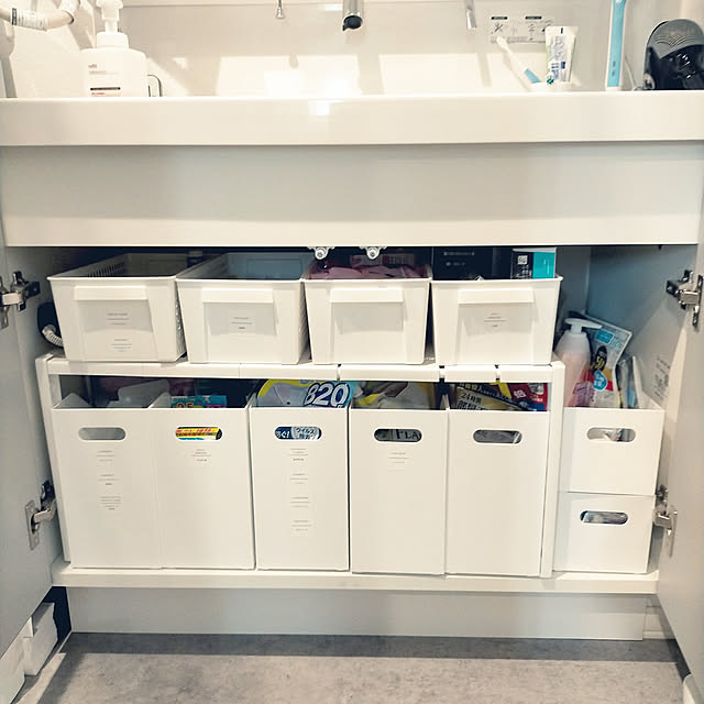 Bathroom,ストック収納,洗濯洗剤&柔軟剤,お風呂用洗剤,トイレ用お掃除シート,トイレ用洗剤,化粧品,コンタクトレンズ収納,ボディーソープ,ハンドソープ,ニトリ,洗面台下伸縮ラック,ニトリ 収納ボックス,セリア 収納ボックス SACHIの部屋