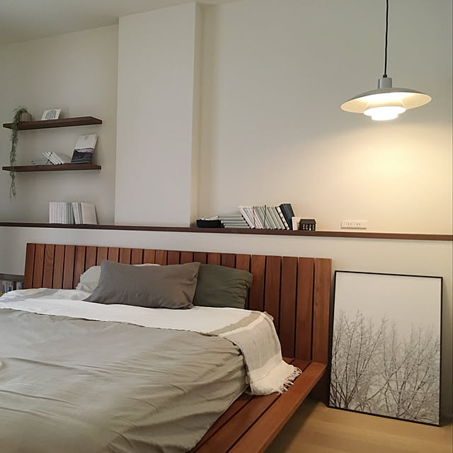 Bedroom,寝室,マンションリノベーション,ルイスポールセン,無垢材の床,北欧,ペンダント照明,ペンダントライト,ホワイトインテリア,リノベーション,無垢材 aco_1206の部屋