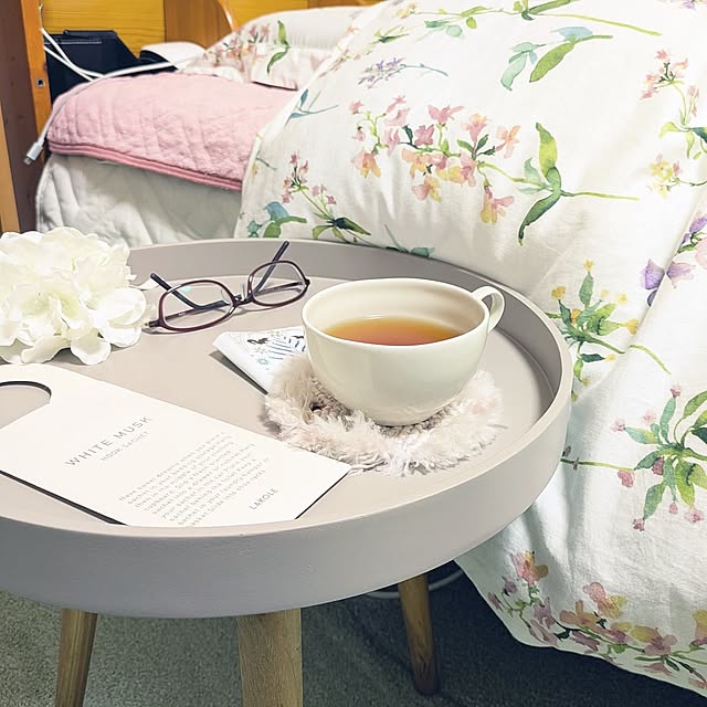 ラコレハウス,ひとりの時間♡,LAKOLE,LAKOLE購入品,初めてのLAKOLE,ティータイム,LUPICIAの紅茶,冬はHOTでホッとする,LAKOLE フックサシェ,サイドテーブル,ベットサイドに欲しかった,Bedroom,シンプル,冬 hiroの部屋