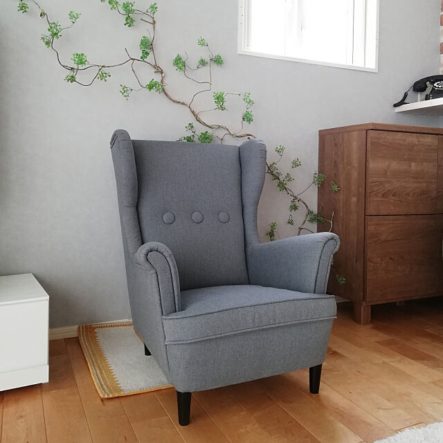 Lounge,椅子,IKEA,IKEAの椅子,フェイクグリーン,壁紙DIY,壁紙グレー,壁紙屋本舗,黒電話 Riiの部屋