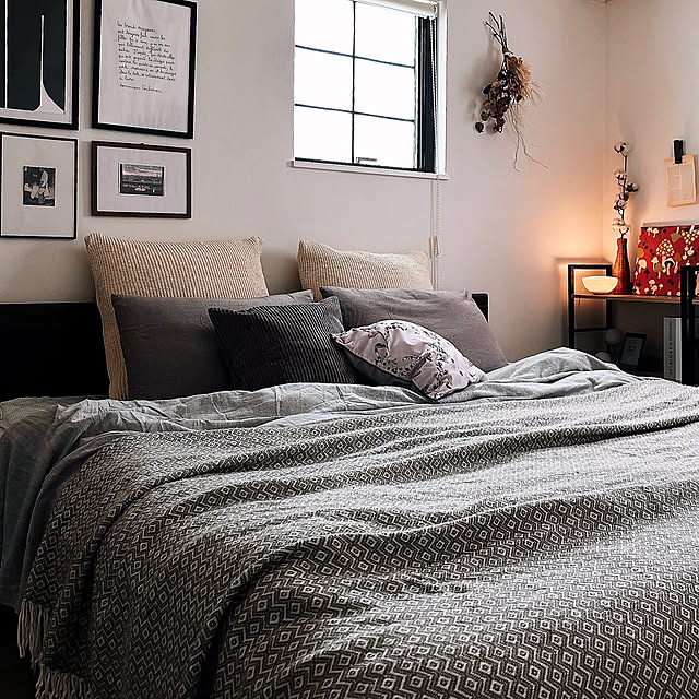 Bedroom,ベッドルーム,秋,クッションカバー,Philips Hue Go,デコホーム,無印良品,海外風インテリア,シングルベッド2台,寝室,秋色インテリア Miiの部屋