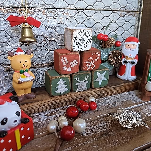 On Walls,クリスマス,クリスマス2024,雑貨,ハンドメイド,工作,クリスマス雑貨,ステンシル,木工,ハンドメイド雑貨,クリスマスディスプレイ,ターナー,木工雑貨,アンティークメディウム,ターナーミルクペイント,メルカリ出品予定,メルカリURLはプロフから,Roomnumber1026755 yukiの部屋