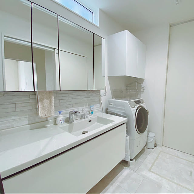 ホワイトインテリア,海外インテリア,ホテルライク,ホワイトハウス,Bathroom chimiの部屋