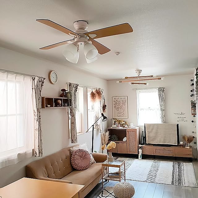 心地よく暮らす工夫,シーリングファン,空気を循環させる,ECO,北欧,ナチュラル,韓国インテリア,紫陽花,イケヒコ ラグ,RoomClipショッピング,すっきり暮らしたい,ガーデン雑貨,リサラーソン,無印良品 壁に付けられる家具,3COINS,Instagramやってます,皆さんに感謝です(*˙˘˙*)ஐ,いつも見て下さってありがとうございます,Lounge YUKKIの部屋