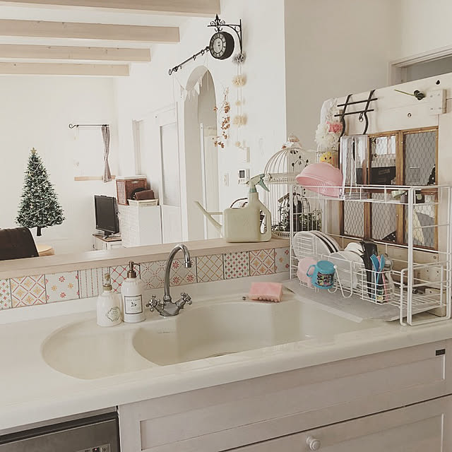 Kitchen,ナチュラルインテリア,アイアンカーテンレール,無垢床メイプル,セリア,マイホーム,見せ梁,ナチュラルフレンチ,こたつ,窓,WOODONE,ウッドワン,無垢床,ナチュラル,ホワイトナチュラル,白が好き,ホワイトインテリア,DIY,しろが好き*,かるかるブリック,コタツ,山善,コの字ラック,燕三条,おうちすっきりプロジェクト,山善モニター当選品,水切りカゴ,水切りラック,燕三条の水切りかご,燕三条キッチンラック,燕三条キッチンラックモニター yunyaの部屋