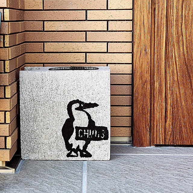 CHUMS好き,CHUMS,傘立てDIY,傘立て,コンクリートブロックの傘立て,コンクリートブロック,ステンシル自作,ステンシル,ハンドメイド,Entrance yuyukaの部屋