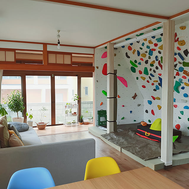Lounge,ボルダリング,ボルダリング壁,ボルダリングのある家,ボルダリングウォール,IKEA,北欧,中古を買ってリノベーション,中古一戸建て,築40年,ふたり暮らし,テレビのない生活 marineの部屋