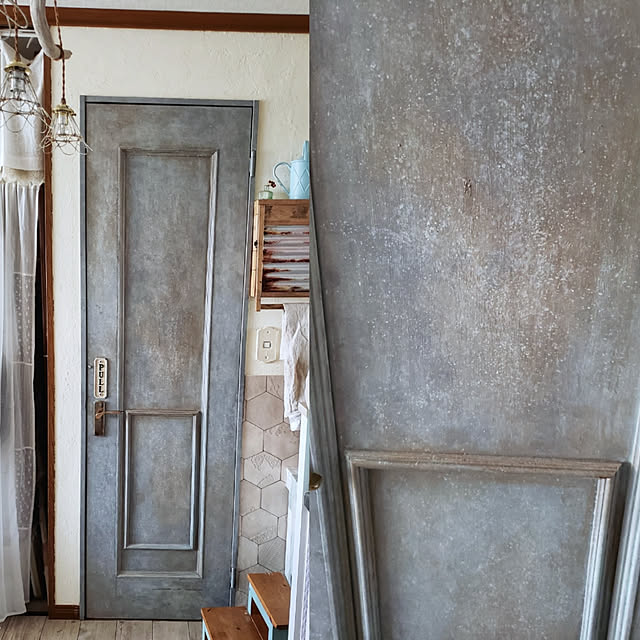 Bathroom,ドアリメイク,ペイントリメイク,あるもんで作る,リメイク,古道具,錆び加工,ダイソーDIY,アンティーク,セリア,100均,リサイクル mogu0418の部屋