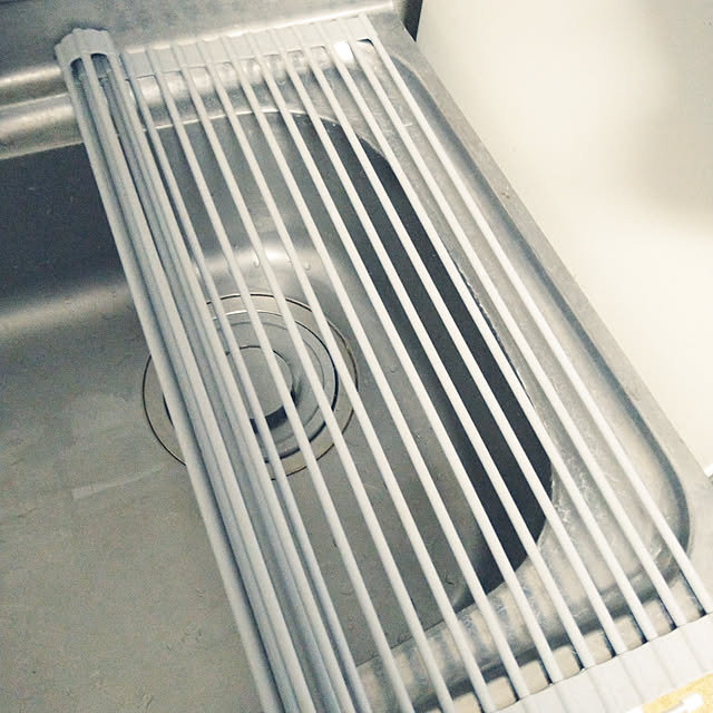 水切りカゴにサヨナラ キッチングッズで代用する10のアイデア Roomclip Mag 暮らしとインテリアのwebマガジン 水切りカゴにサヨナラ キッチングッズで代用する10のアイデア Roomclip Mag 暮らしとインテリアのwebマガジン