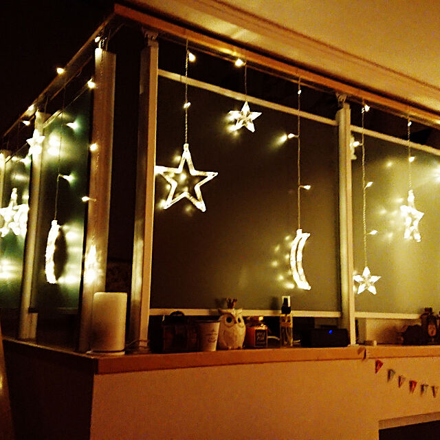 On Walls,クリスマス,月のライト,星のライト,階段,手すり,イルミネーションライト,キラキラ,ロマンチック Sanaeの部屋