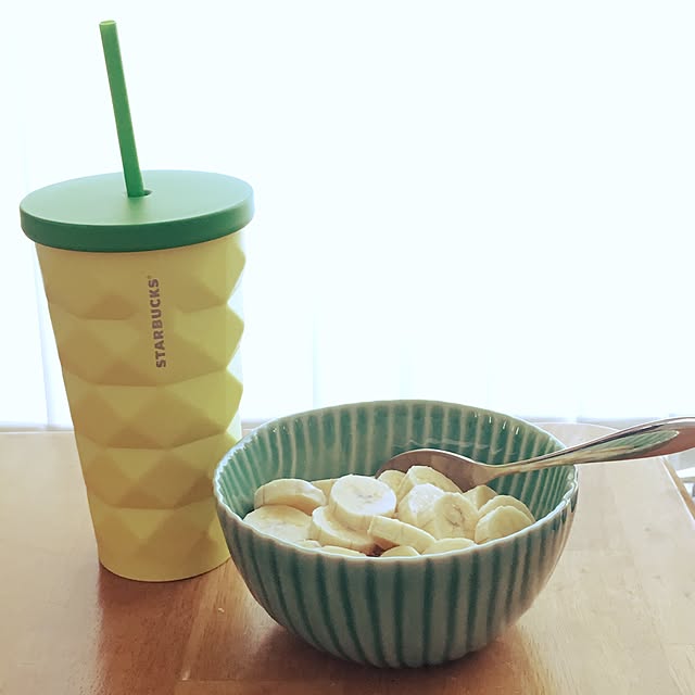 Kitchen,ハワイアン,タンブラー,ジェンガラケラミック,パイナップル,スターバックス,朝食,スターバックスタンブラー,グラノーラ,スタバタンブラー ulalauの部屋