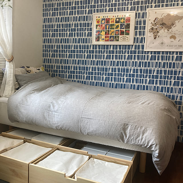 買ってよかったもの,パイン家具,フィンレイソン壁紙,パイン材,無印脚付きマットレス,心地よく暮らす工夫,山善ベッド下収納,Bedroom felicityの部屋