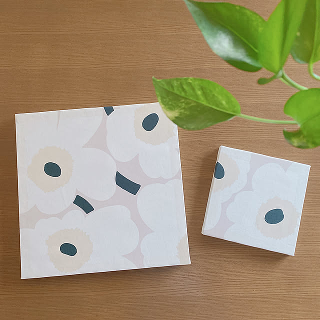 ウニッコファブリックパネル,マリメッコファブリックパネル,ファブリックパネル手作り,北欧ファブリック,ハンドメイド,北欧インテリア,北欧ナチュラル,暮らしを楽しむ,季節を楽しむ,北欧雑貨,My Desk yukaの部屋