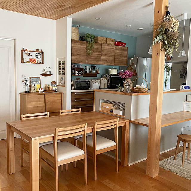 Overview,メープル無垢,ダイニング,ハロウィン,北欧雑貨,ナチュラルインテリア,小さなおうち,RCの出会いに感謝♡,子どもと暮らす,ナチュラル素材,イベント参加♡,NO RC NO LIFE☻*,見てくださって感謝です♡,平凡な毎日に感謝◡̈♥︎,大黒柱,手作りスワッグ,ドライフラワー,キッチンカウンター ha_ru76の部屋