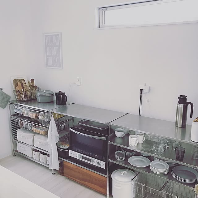 Kitchen,シンプルな暮らし,暮らしを楽しむ,片付け,暮らしの愛用品,マイホーム,暮らしの道具,スッキリ暮らしたい,スッキリ,インテリア雑貨,家事,無印良品,暮らし,シンプルインテリア,背面収納,食器棚,雑貨,無印良品週間,イッタラ,キッチン収納,ステンレスユニットシェルフ itoの部屋