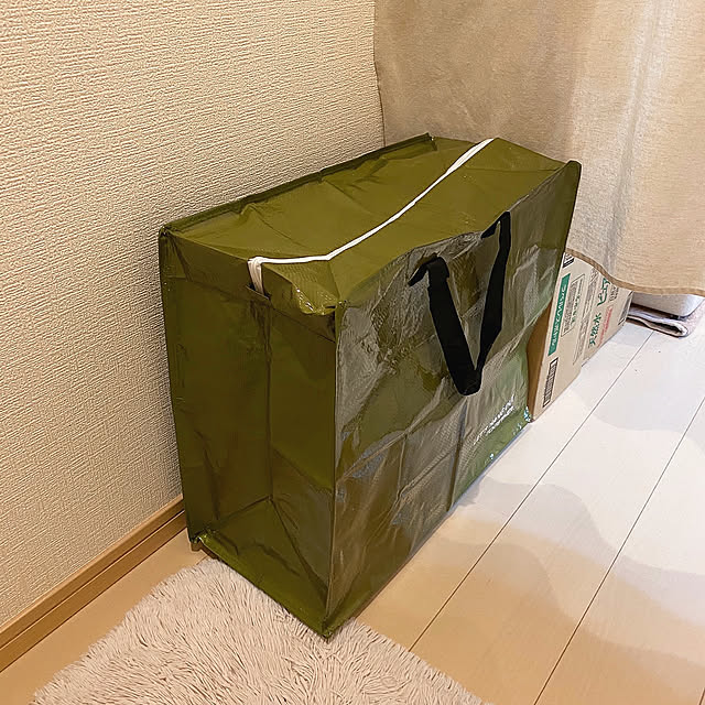 Entrance,100均,1K,賃貸,1人暮らし 1K,1人暮らし,1人暮らし 賃貸,灯油ポンプ,灯油タンク収納,灯油タンク隠し,マルチバッグ,ダイソー,灯油ポリタンク,ポリタンク,ポリタンク隠し,ポリタンク収納 RanRanの部屋