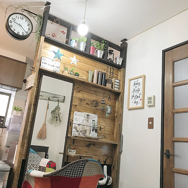 My Shelf,ラブリコ,ドレッサー,美容室,自宅サロン,サロンスペース,板壁DIY,板壁,10000人の暮らし,DIY,築30年,男前もナチュラルも好き,男前も可愛いも好き,ニトリ,時計,両面時計 10ri5100の部屋