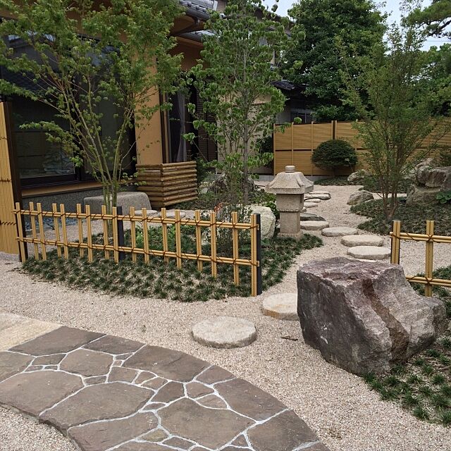 Entrance,和風住宅,二世帯住宅,和風庭園,日本家屋 karikarigobouの部屋