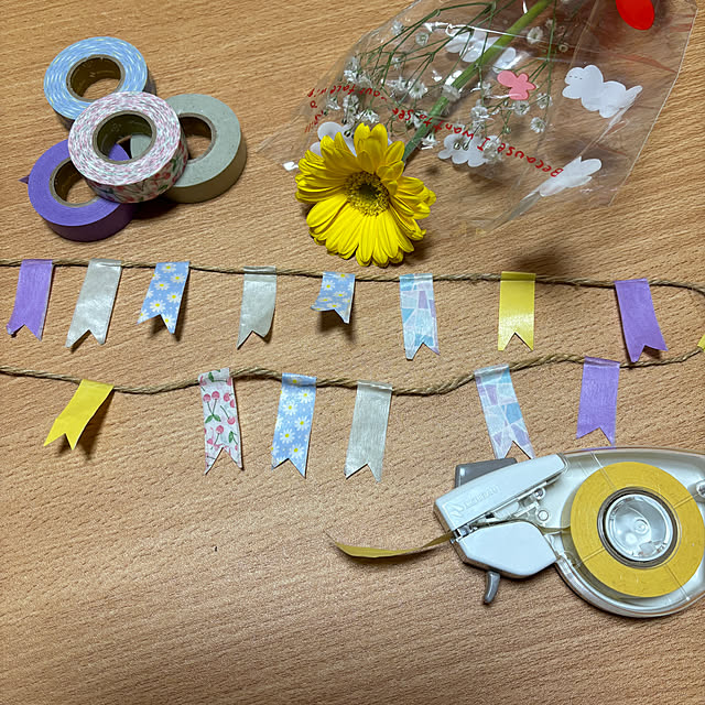 Overview,ガーランド手作り,麻紐,プッシュカット,テープカッター,暮らしを楽しむ,いつもいいね！ありがとうございます♪,いいね！ありがとうございます♪,いいね、フォロー本当に感謝デス☺︎,おうち時間,心地よい暮らし,ニチバン,暮らしのハンドブック2024,セリアのうさぎ,イースター,マスキングの間違いです。 chIoeの部屋