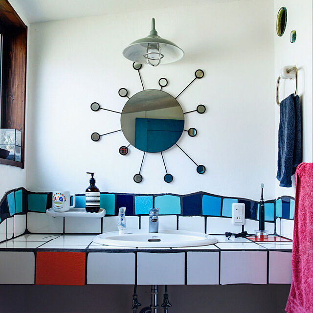 鏡,タイル,ピカソ,Aesopハンドソープ,Aesop,洗面所,一人暮らし,ART Yojiの部屋