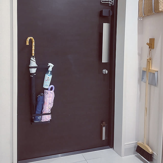 Entrance,マンション暮らし,RoomClipショッピング,お家見直しキャンペーン,傘立て,マグネット,子どもと暮らす,towerシリーズ,いつもいいねやコメありがとうございます♡,日傘収納,折り畳み傘収納 mamiの部屋