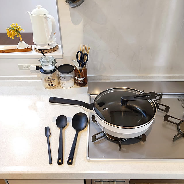 Kitchen,キッチンアイテム,お気に入り,無印良品,シリコンスプーン,ジャムスプーン,レミパンプラス,モノトーン,いろんな使い方,建売 Jijiの部屋