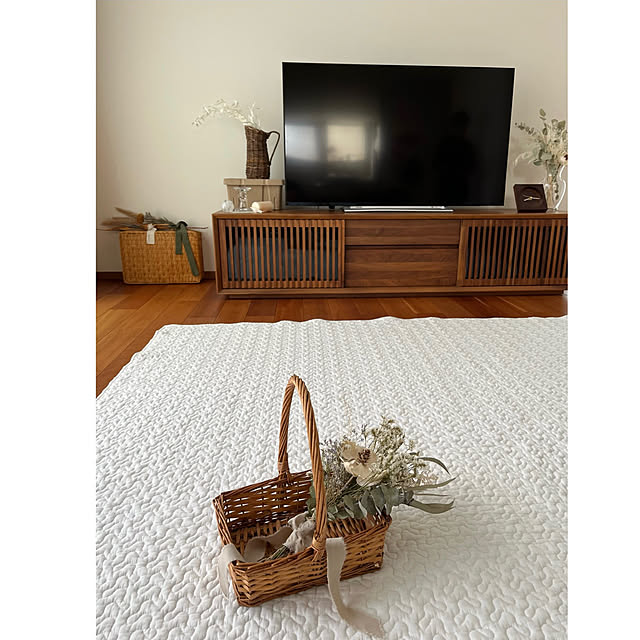 買ってよかったもの,ラグ,イブル,プチプラインテリア,karimoku,ドライフラワーのある暮らし,スワッグのある暮らし,3COINS,かごが好き,salut!,Lounge m_teeの部屋