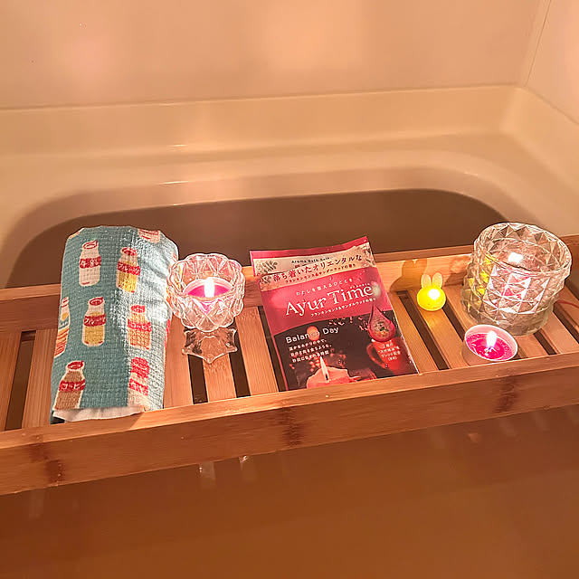 Bathroom,キャンドル,バスタイムグッズ,バスタイム,バストレー,プチ贅沢,ワンルーム,一人暮らし,1K,1R,いいね、フォロー本当に感謝です♡,リラックス空間,見てくれてありがとうございます♡,ダイソー,100均,セリア,seria yucca.の部屋